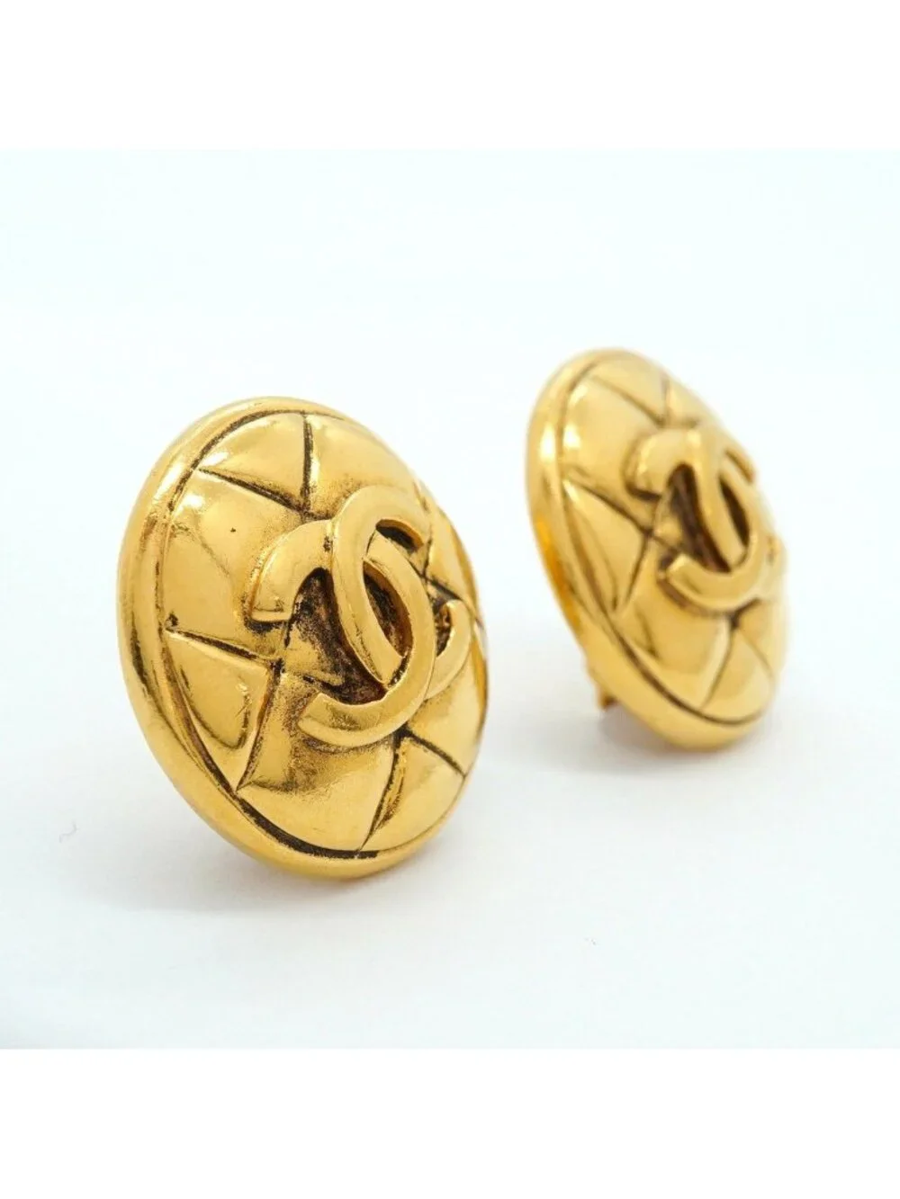 Chanel Earrings Vintage CC Logo Quilted Round